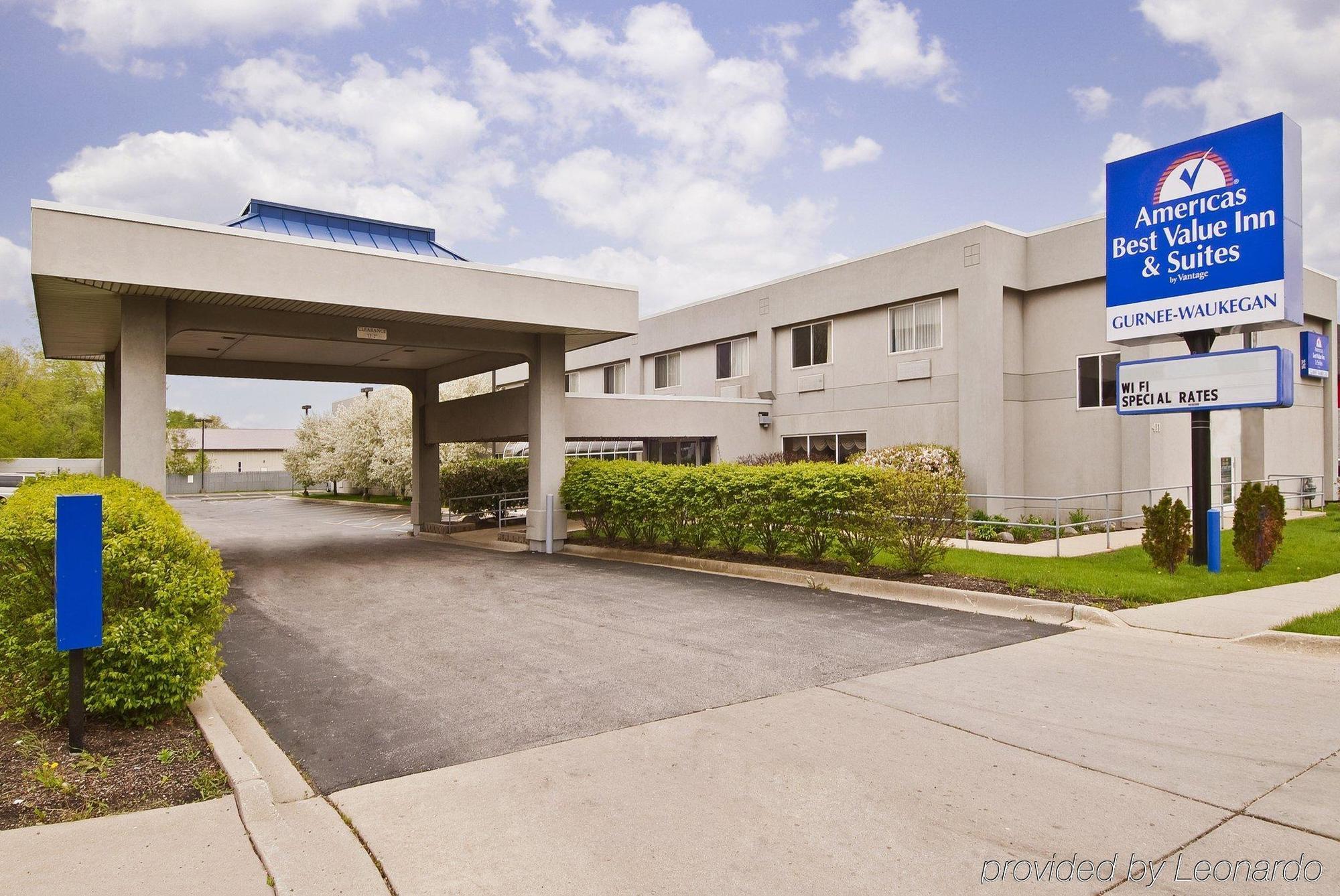 Americas Best Value Inn Waukegan Bagian luar foto